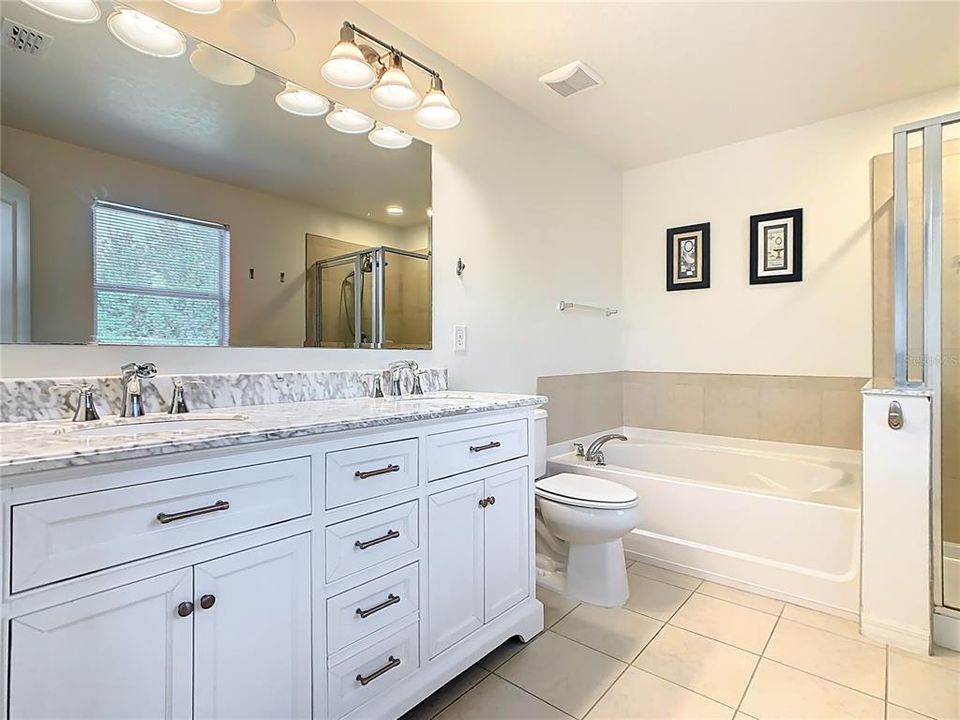 На продажу: $735,000 (5 спален, 2 ванн, 2999 Квадратных фут)