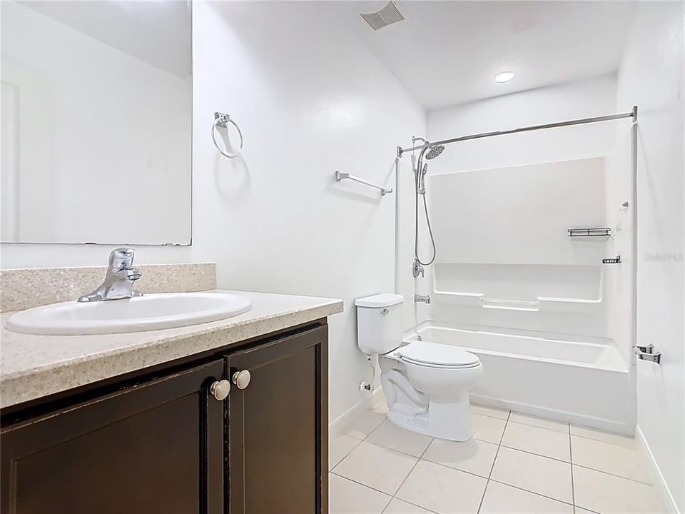 На продажу: $735,000 (5 спален, 2 ванн, 2999 Квадратных фут)