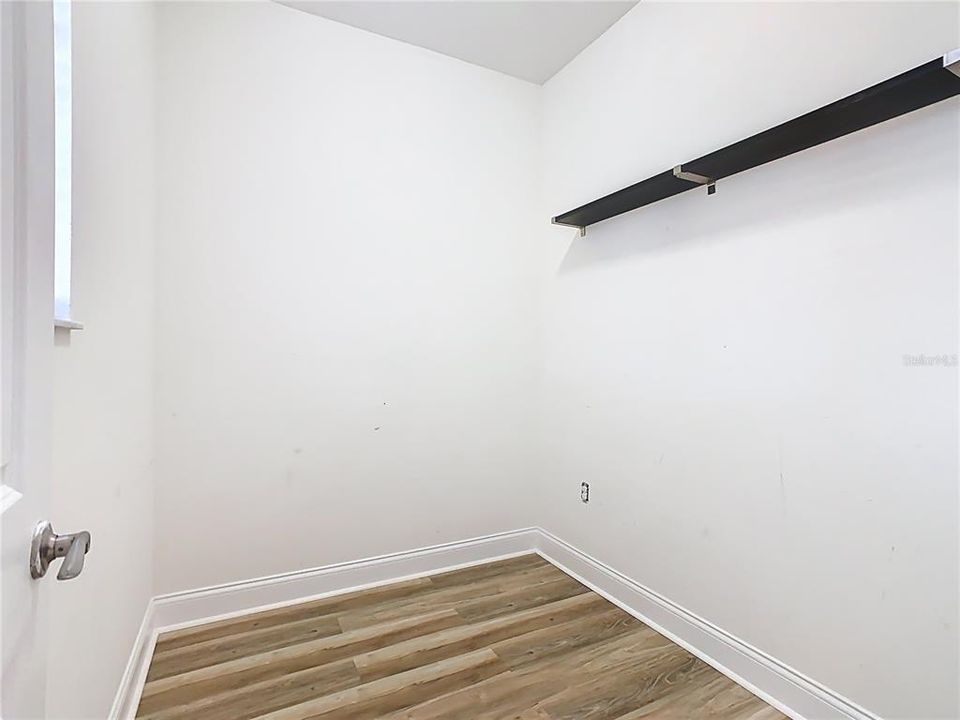 На продажу: $735,000 (5 спален, 2 ванн, 2999 Квадратных фут)