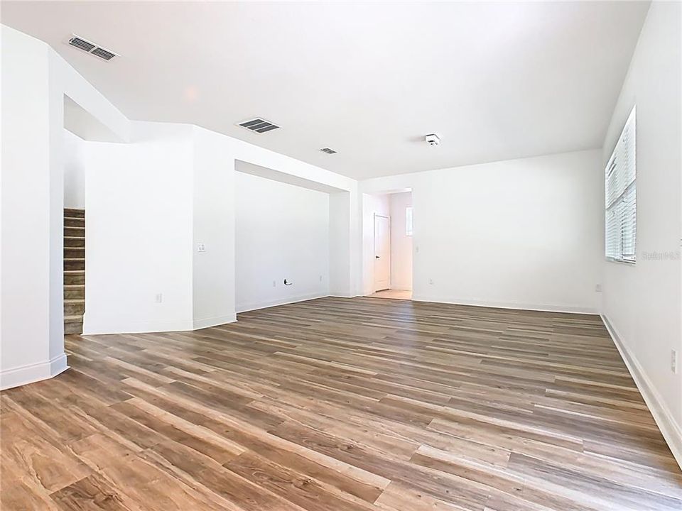 На продажу: $735,000 (5 спален, 2 ванн, 2999 Квадратных фут)