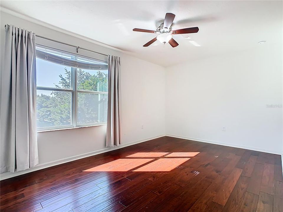 На продажу: $735,000 (5 спален, 2 ванн, 2999 Квадратных фут)