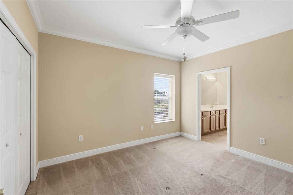 待售: $549,999 (3 贝兹, 2 浴室, 2392 平方英尺)