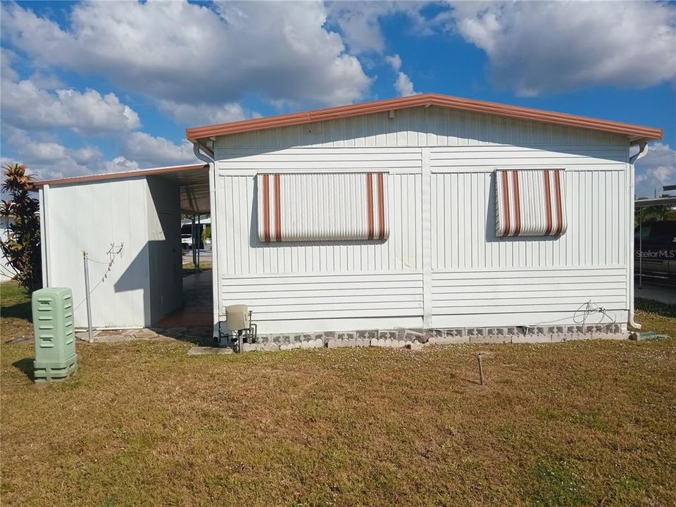 待售: $169,000 (2 贝兹, 1 浴室, 820 平方英尺)