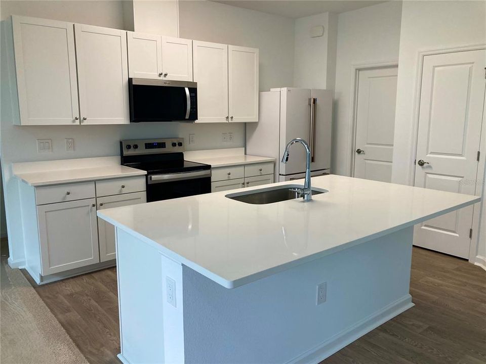 En Venta: $409,900 (2 camas, 2 baños, 1456 Pies cuadrados)