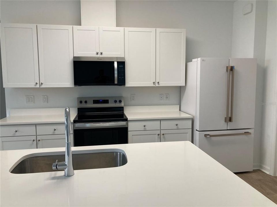 En Venta: $409,900 (2 camas, 2 baños, 1456 Pies cuadrados)