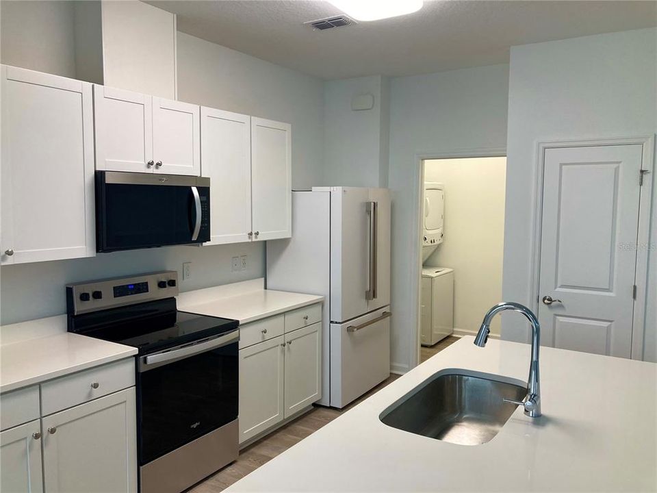 En Venta: $409,900 (2 camas, 2 baños, 1456 Pies cuadrados)