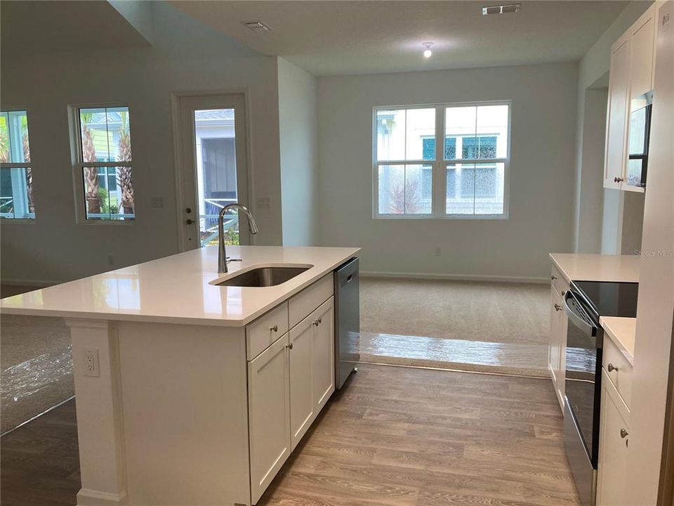 En Venta: $409,900 (2 camas, 2 baños, 1456 Pies cuadrados)