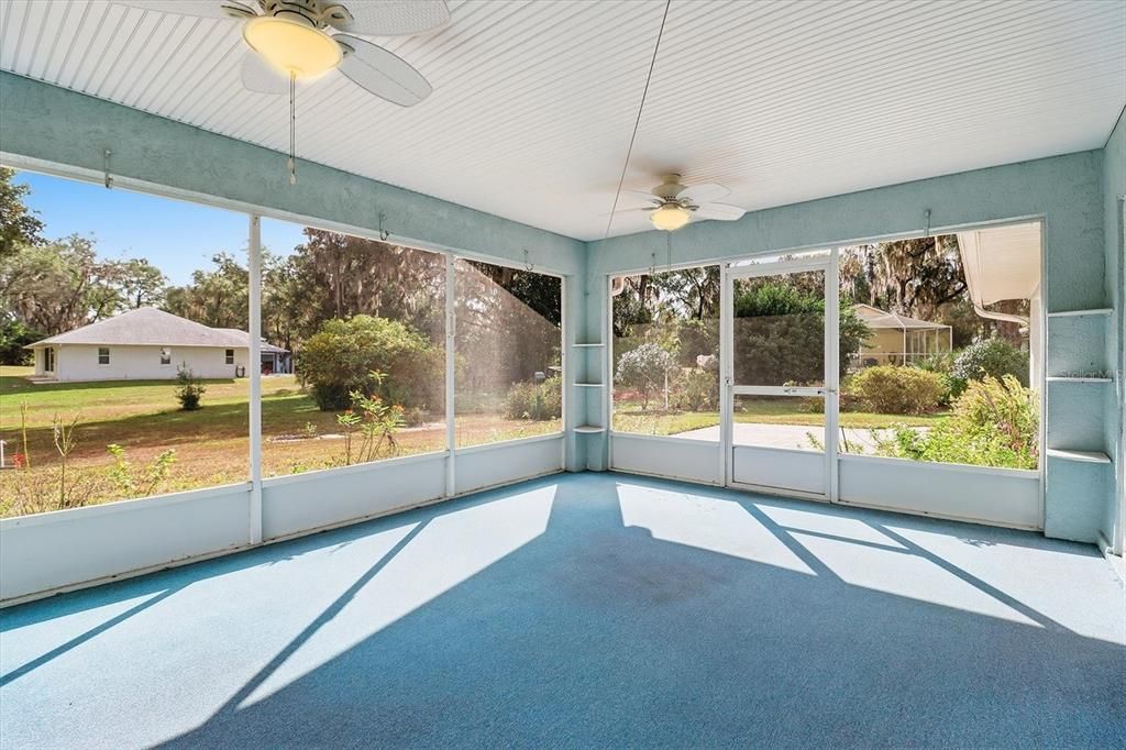 For Sale: $239,900 (2 beds, 2 baths, 1396 Square Feet)