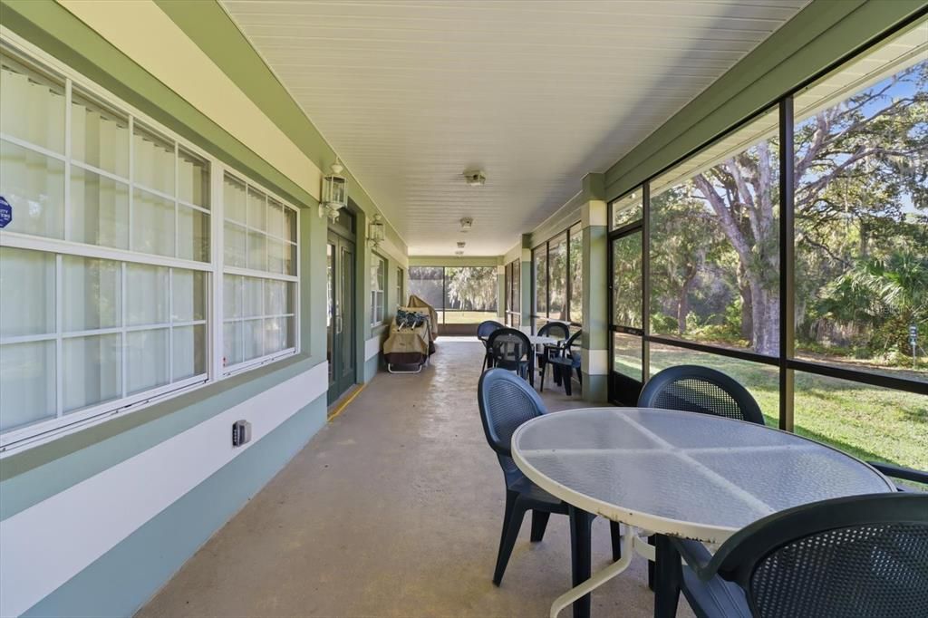 For Sale: $239,900 (2 beds, 2 baths, 1396 Square Feet)