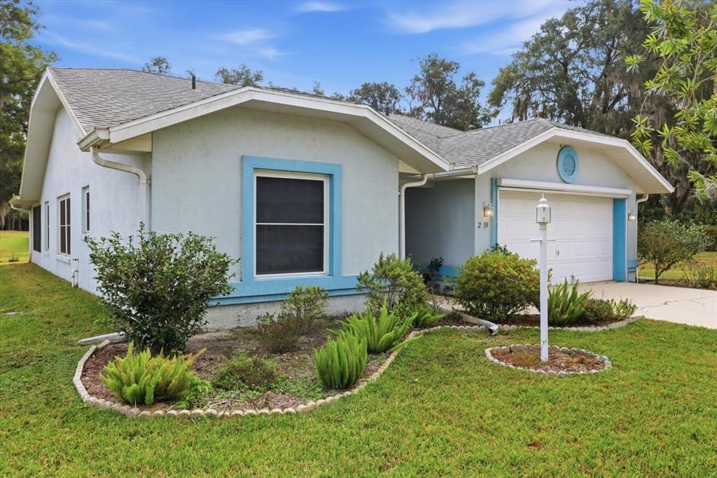 For Sale: $239,900 (2 beds, 2 baths, 1396 Square Feet)