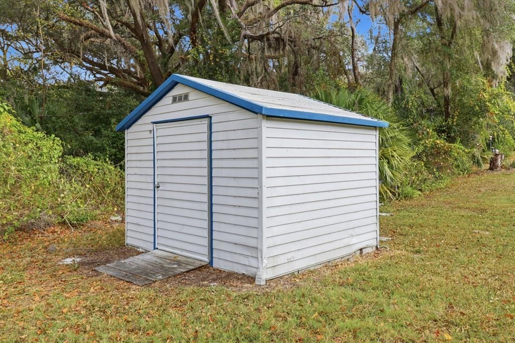 For Sale: $239,900 (2 beds, 2 baths, 1396 Square Feet)