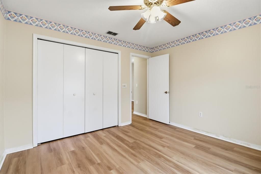 For Sale: $239,900 (2 beds, 2 baths, 1396 Square Feet)