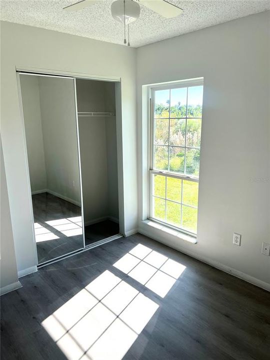 待售: $590,000 (2 贝兹, 2 浴室, 1060 平方英尺)