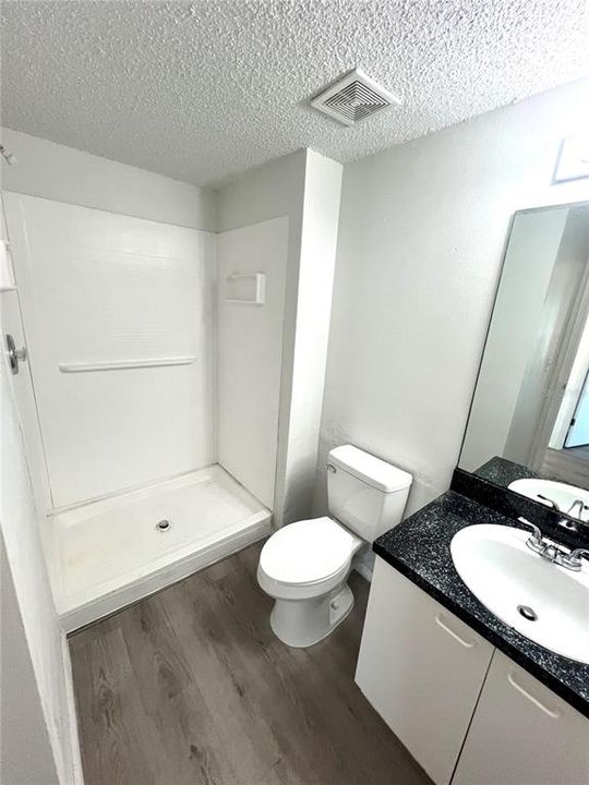 待售: $590,000 (2 贝兹, 2 浴室, 1060 平方英尺)