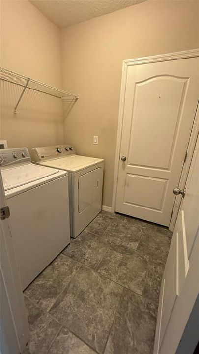 出租: $2,300 (3 贝兹, 2 浴室, 1740 平方英尺)