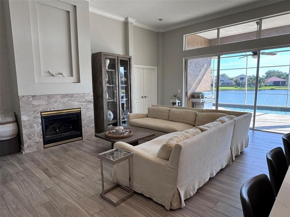 For Rent: $4,675 (3 beds, 2 baths, 2081 Square Feet)