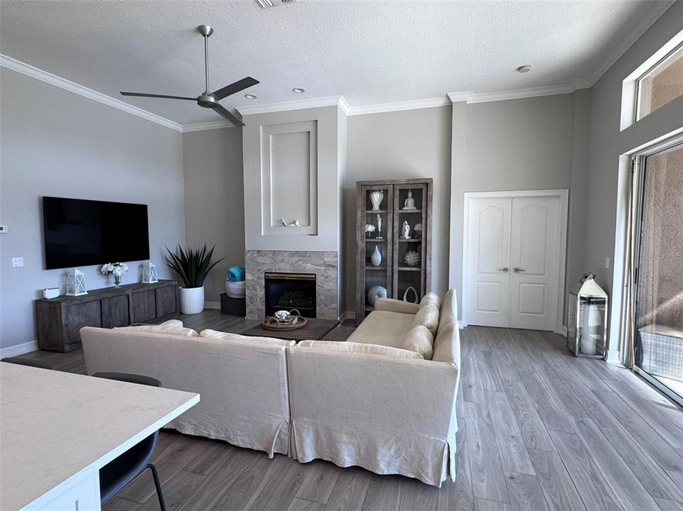 For Rent: $4,675 (3 beds, 2 baths, 2081 Square Feet)