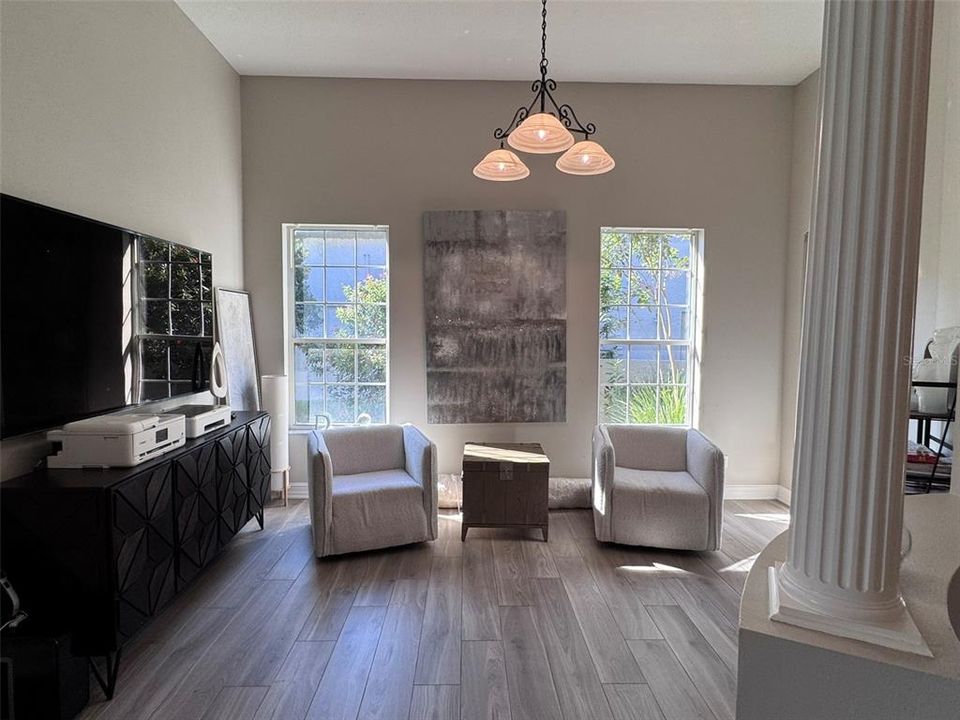 For Rent: $4,675 (3 beds, 2 baths, 2081 Square Feet)