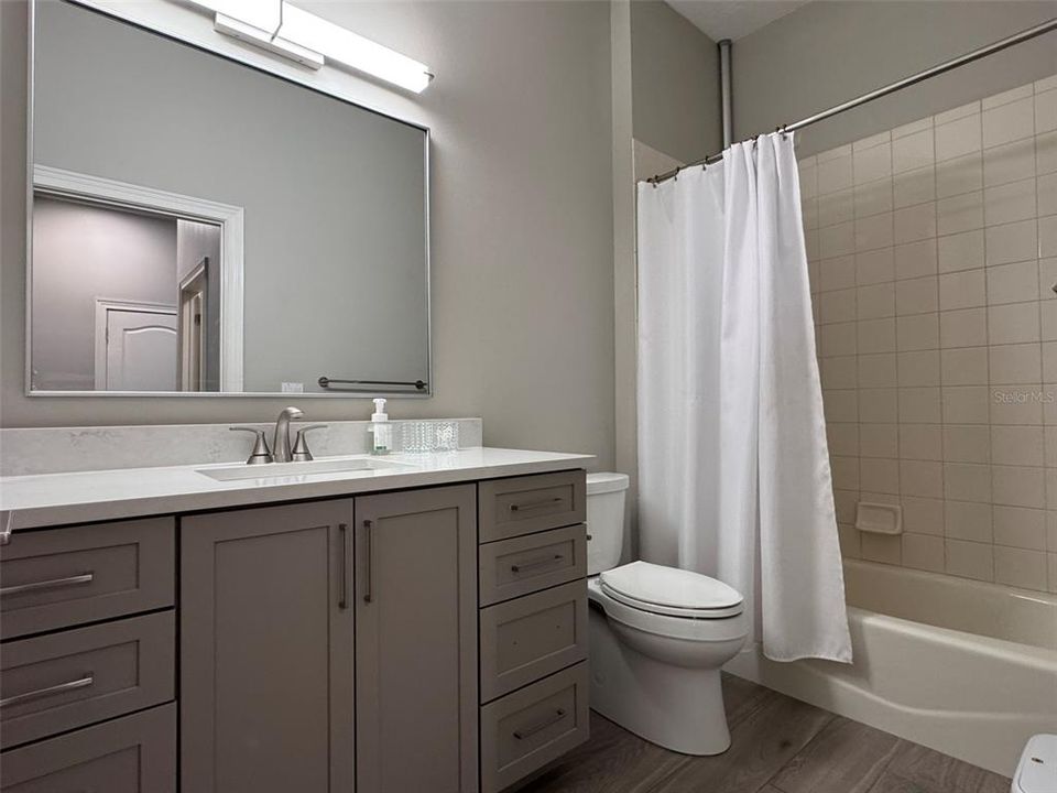 For Rent: $4,675 (3 beds, 2 baths, 2081 Square Feet)