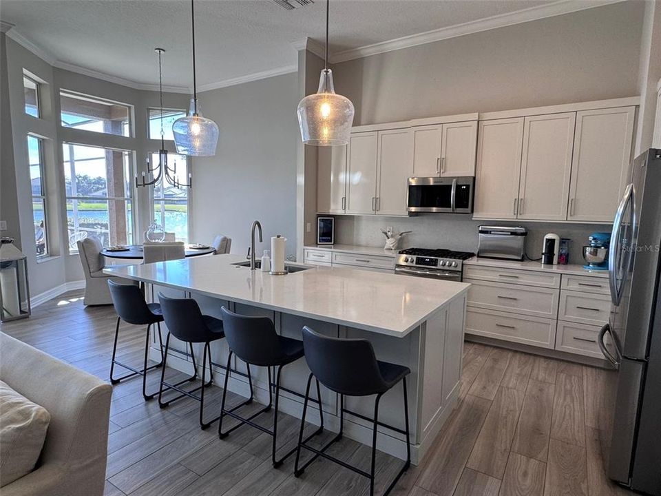 For Rent: $4,675 (3 beds, 2 baths, 2081 Square Feet)