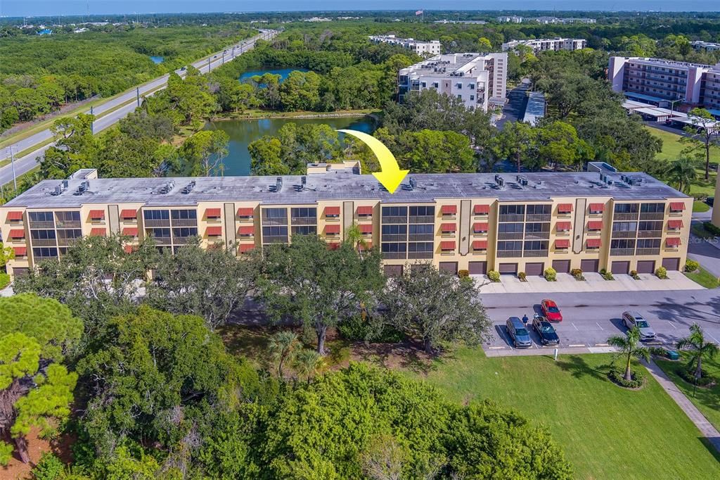 На продажу: $299,999 (2 спален, 2 ванн, 1000 Квадратных фут)