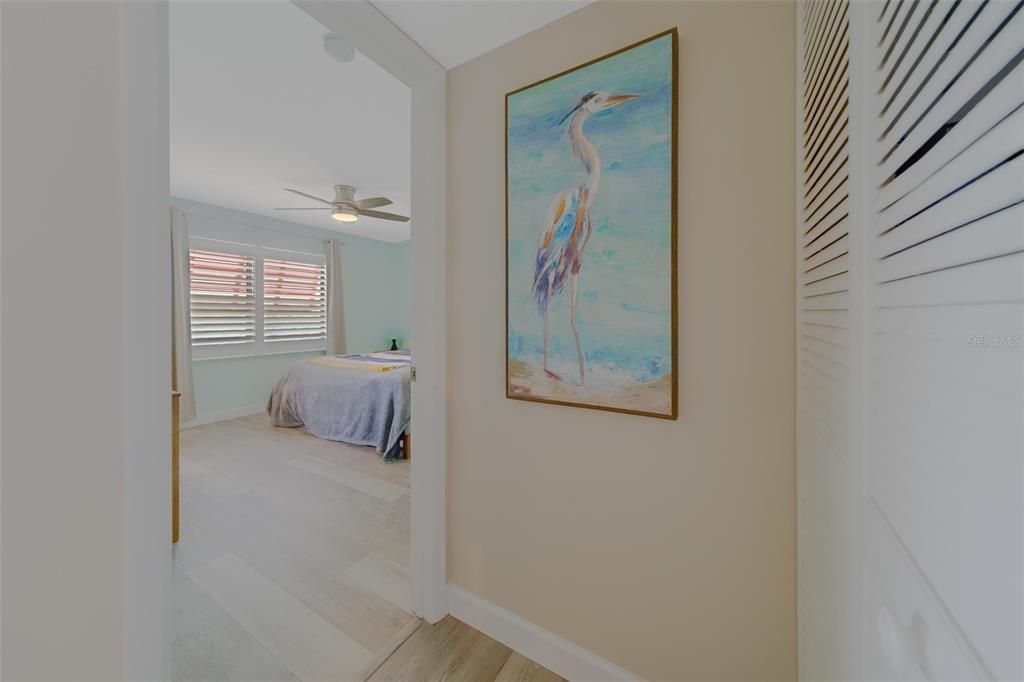 На продажу: $299,999 (2 спален, 2 ванн, 1000 Квадратных фут)