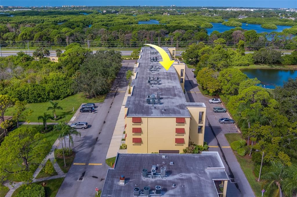 На продажу: $299,999 (2 спален, 2 ванн, 1000 Квадратных фут)