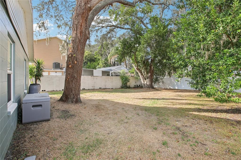 待售: $425,000 (3 贝兹, 2 浴室, 1325 平方英尺)