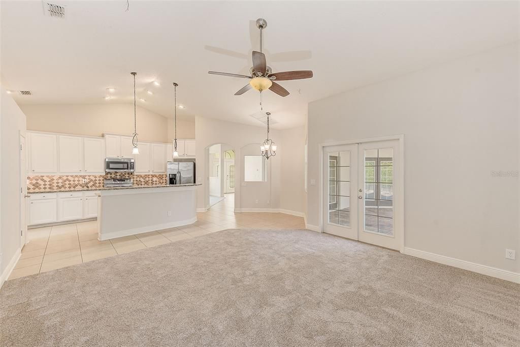 En Venta: $514,900 (4 camas, 3 baños, 2258 Pies cuadrados)