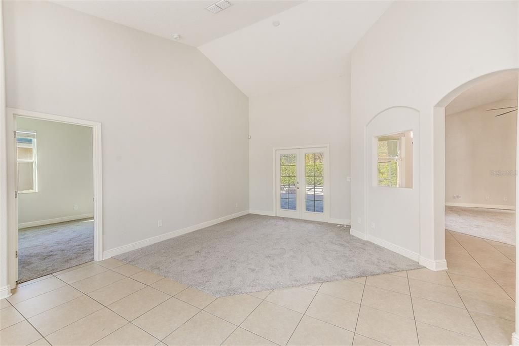 En Venta: $514,900 (4 camas, 3 baños, 2258 Pies cuadrados)