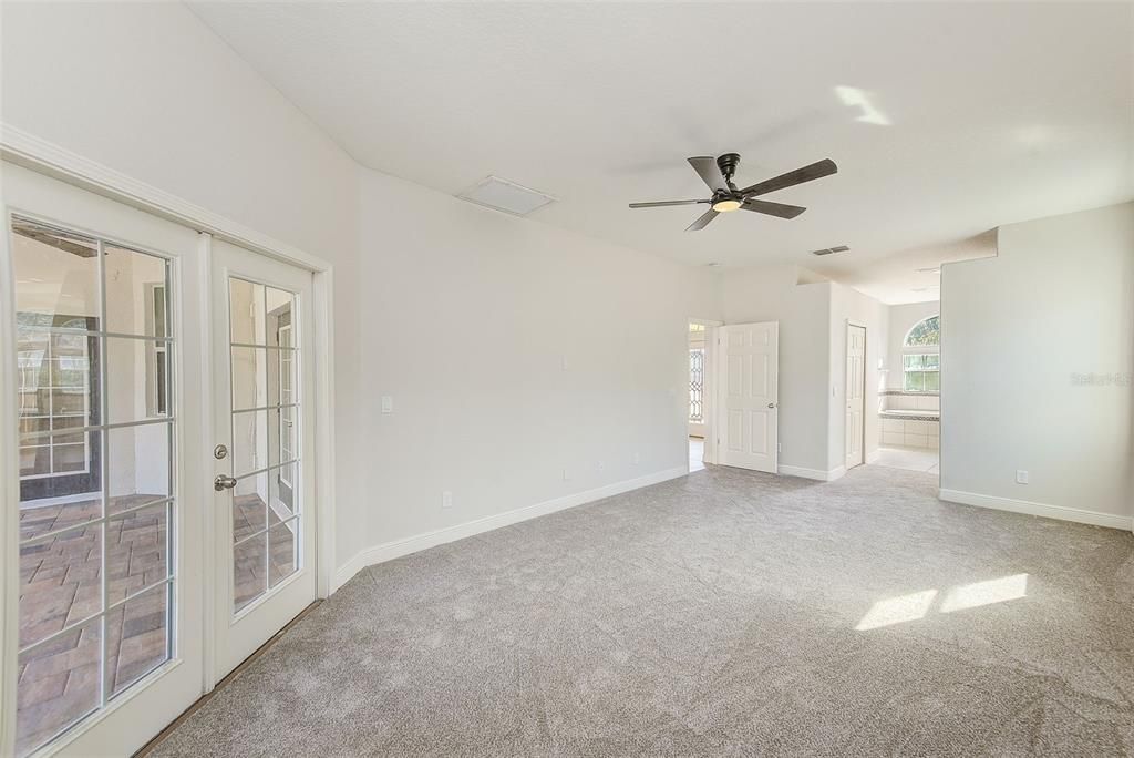 En Venta: $514,900 (4 camas, 3 baños, 2258 Pies cuadrados)