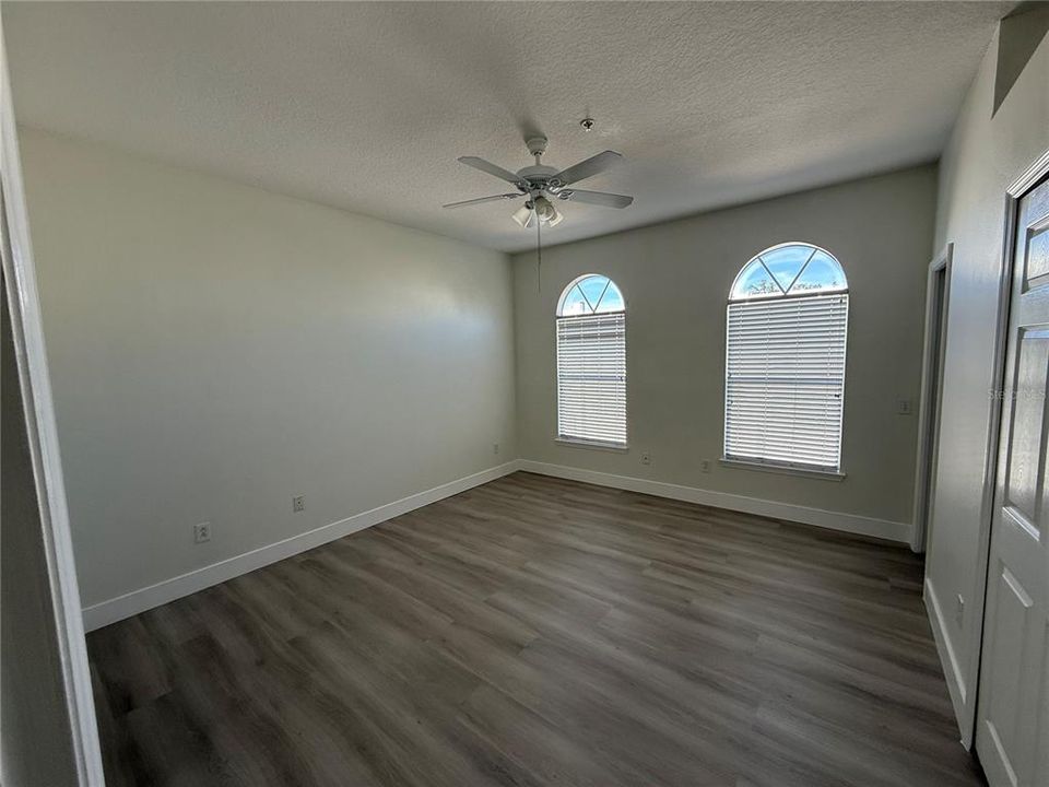 For Rent: $3,950 (3 beds, 2 baths, 2022 Square Feet)