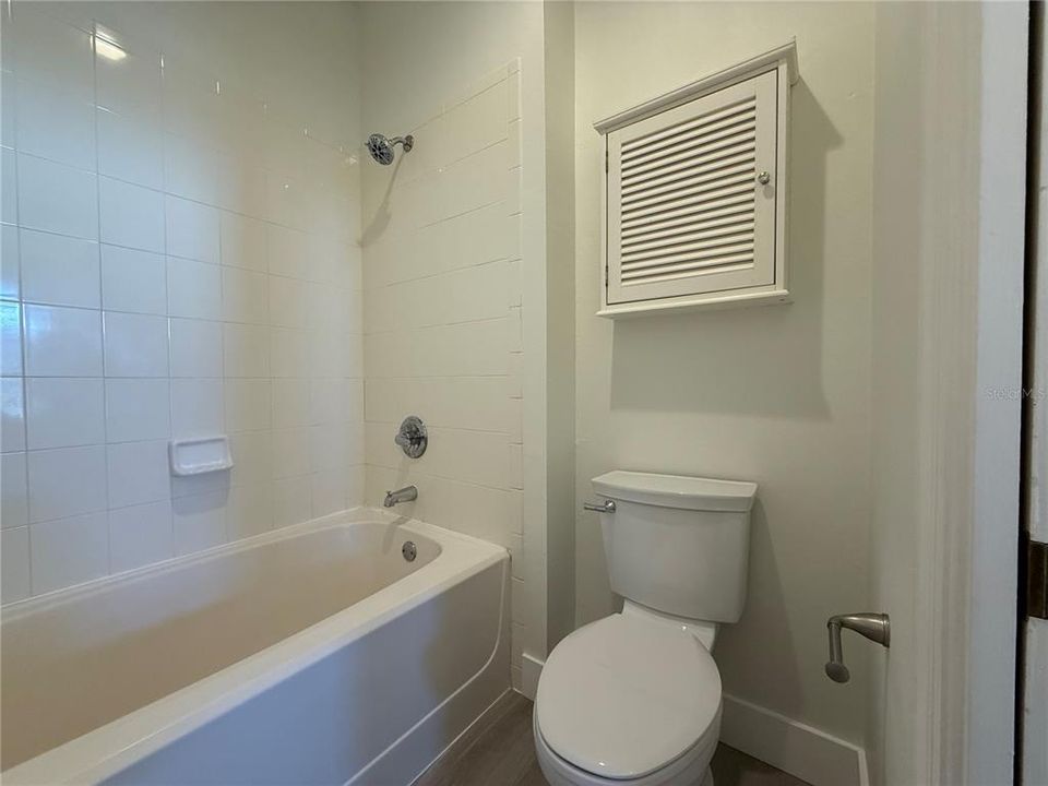 For Rent: $3,950 (3 beds, 2 baths, 2022 Square Feet)