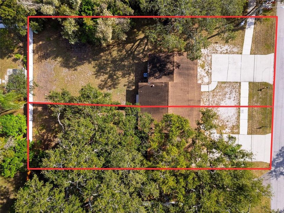 合同活跃: $425,000 (4 贝兹, 0 浴室, 1792 平方英尺)