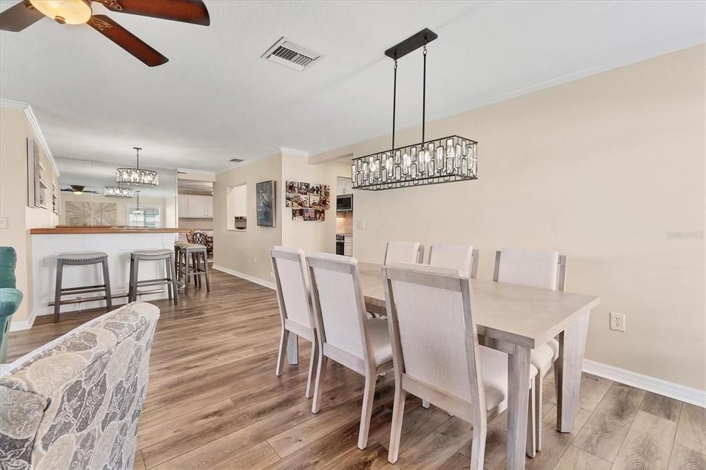 For Sale: $392,500 (2 beds, 2 baths, 2154 Square Feet)