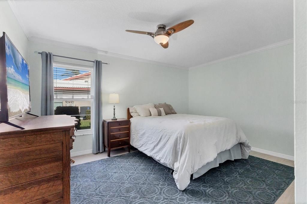 For Sale: $392,500 (2 beds, 2 baths, 2154 Square Feet)