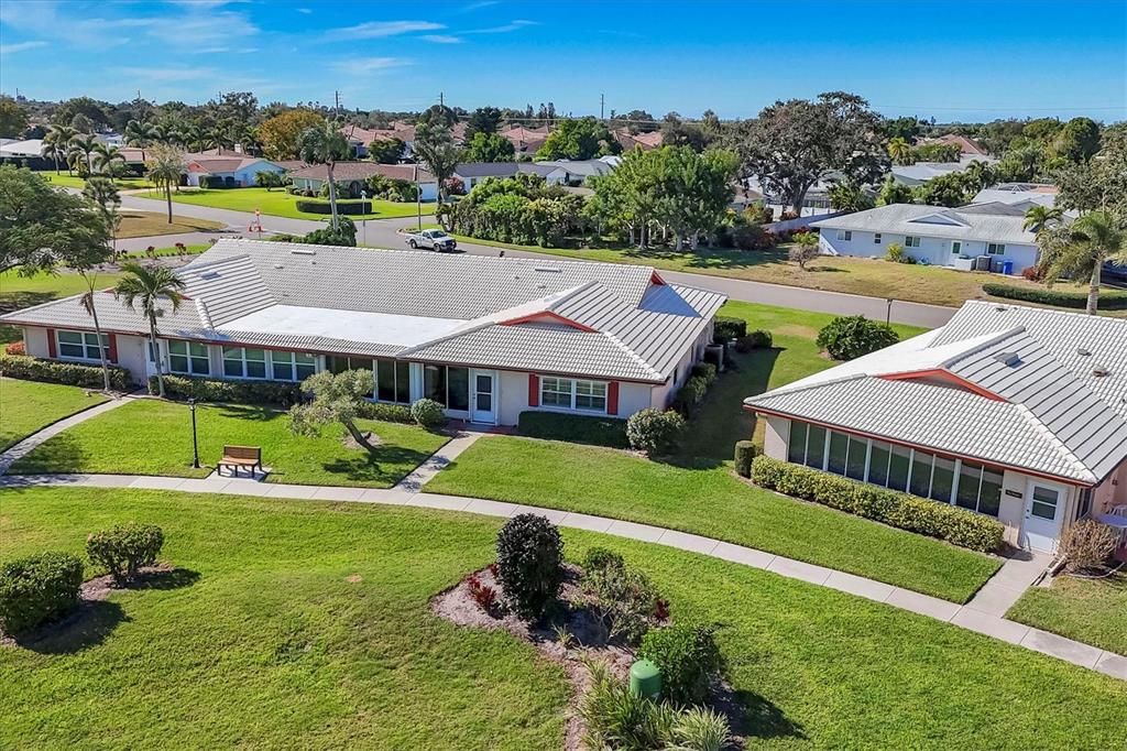 For Sale: $392,500 (2 beds, 2 baths, 2154 Square Feet)