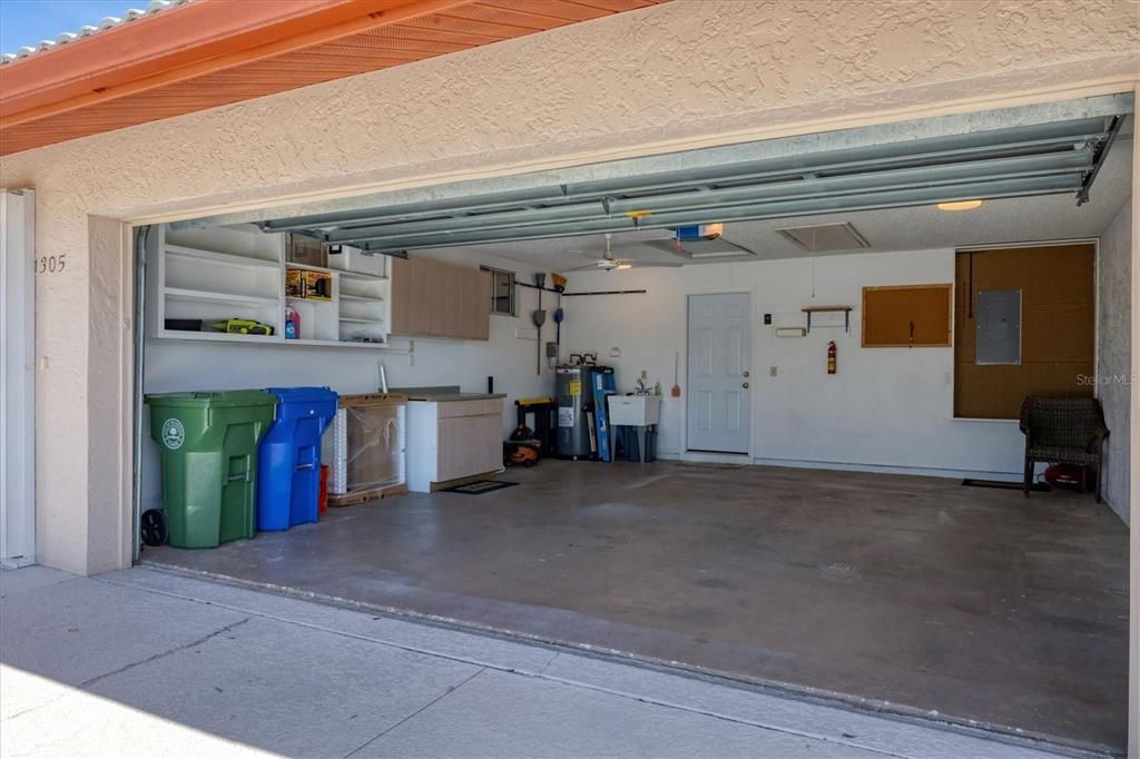 For Sale: $392,500 (2 beds, 2 baths, 2154 Square Feet)