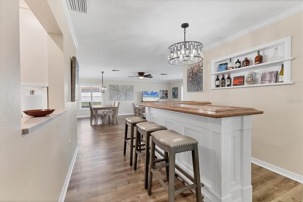 For Sale: $392,500 (2 beds, 2 baths, 2154 Square Feet)