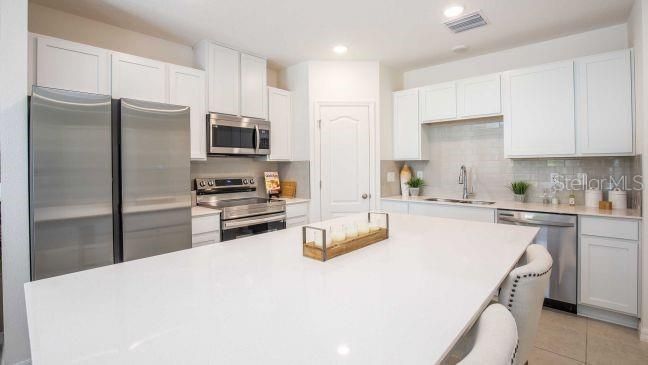 For Sale: $269,900 (3 beds, 2 baths, 1647 Square Feet)