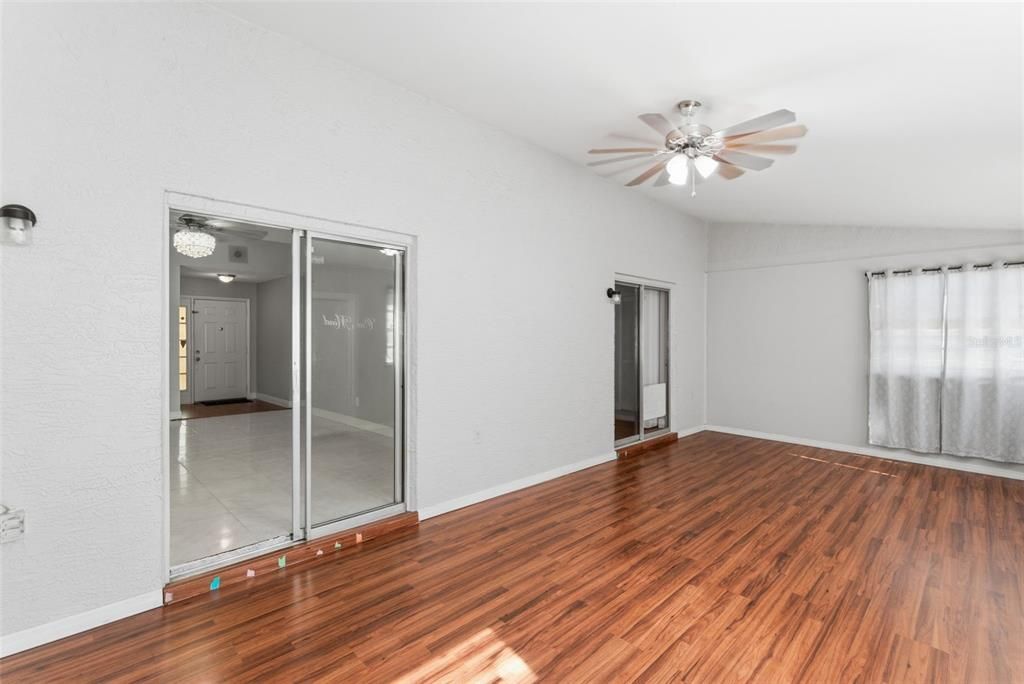 For Rent: $2,200 (3 beds, 2 baths, 1635 Square Feet)