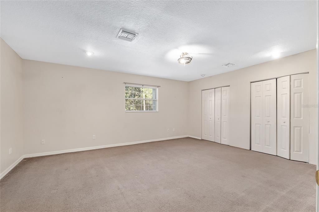 For Sale: $1,299,000 (3 beds, 2 baths, 1877 Square Feet)