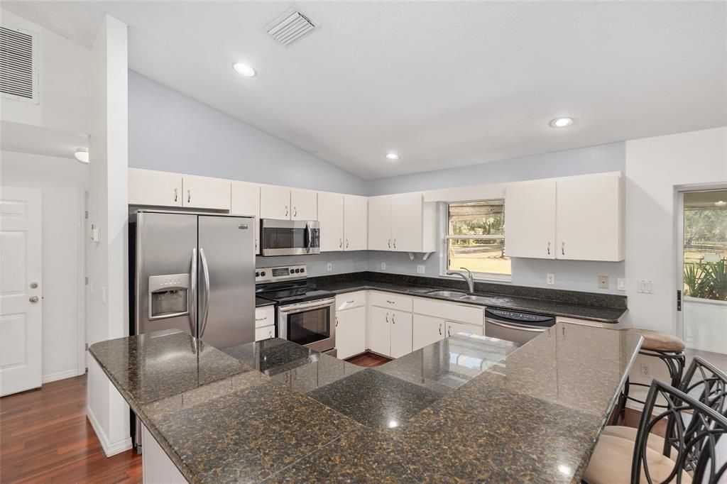 For Sale: $1,299,000 (3 beds, 2 baths, 1877 Square Feet)