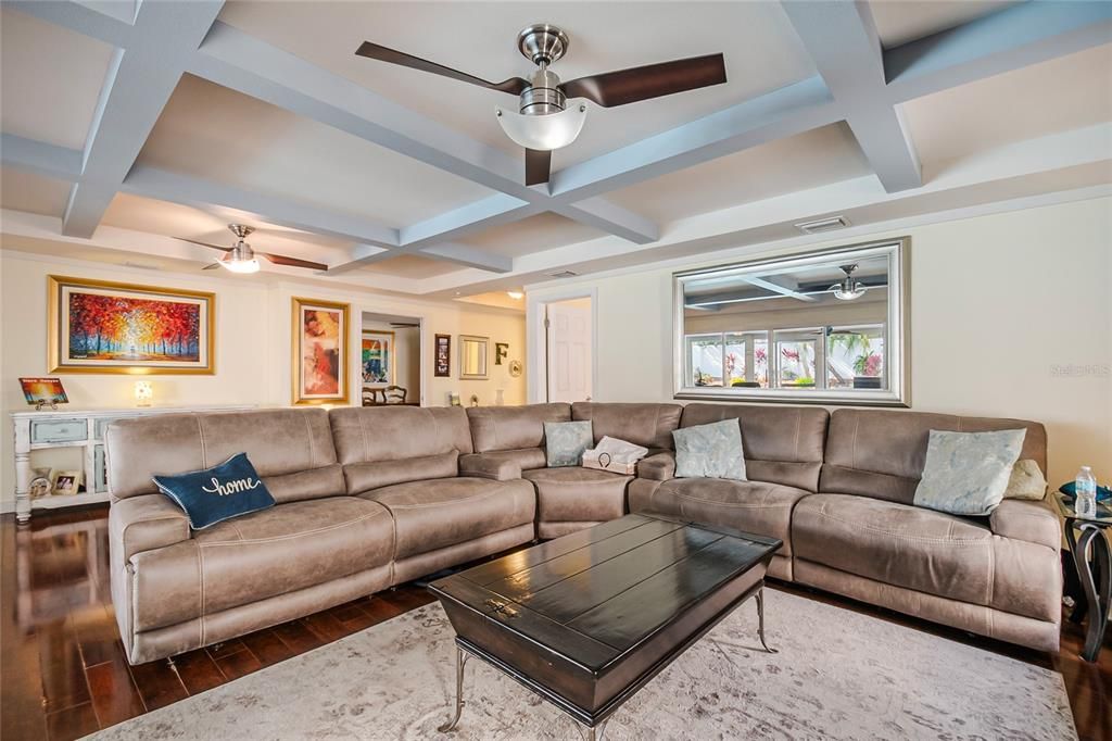 For Sale: $469,995 (4 beds, 2 baths, 1871 Square Feet)