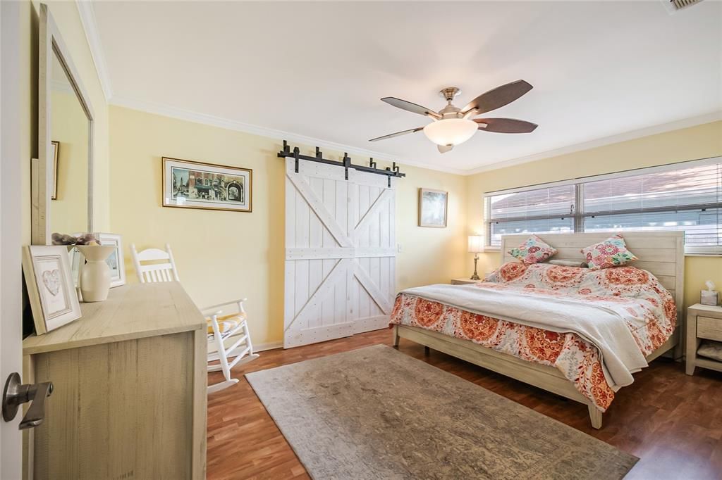 For Sale: $469,995 (4 beds, 2 baths, 1871 Square Feet)