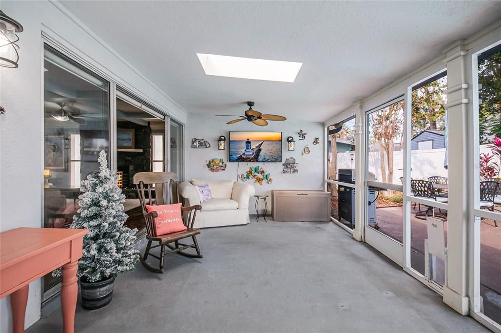 For Sale: $469,995 (4 beds, 2 baths, 1871 Square Feet)