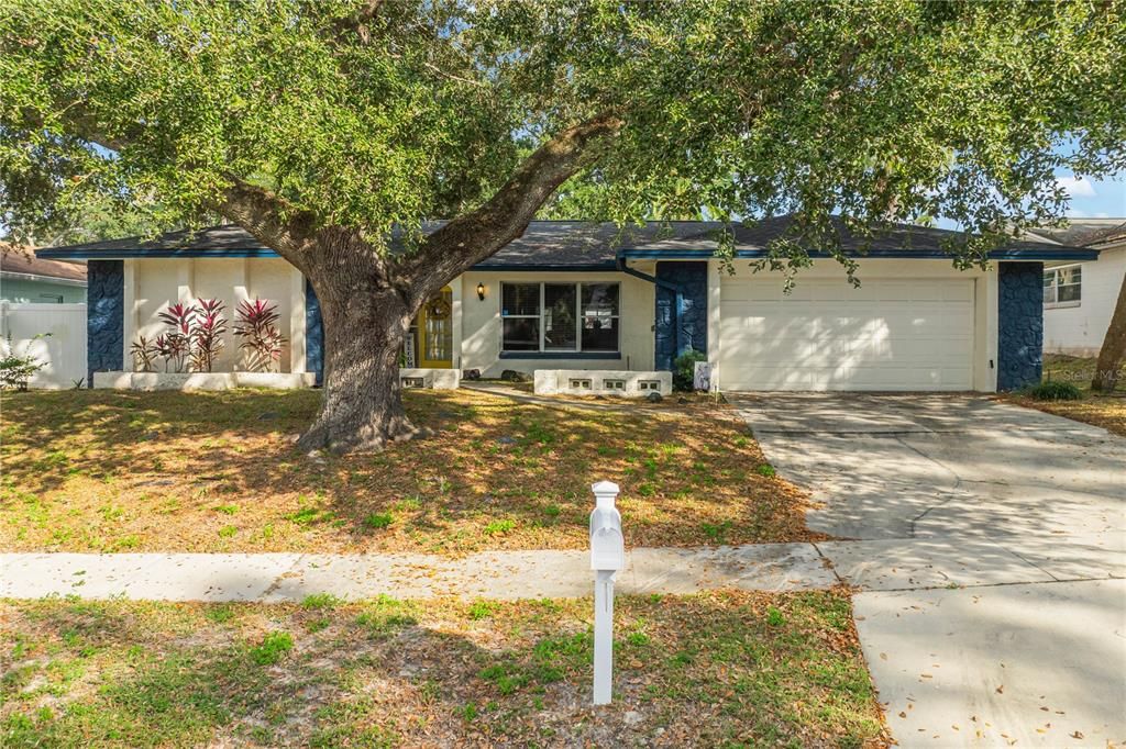 For Sale: $469,995 (4 beds, 2 baths, 1871 Square Feet)