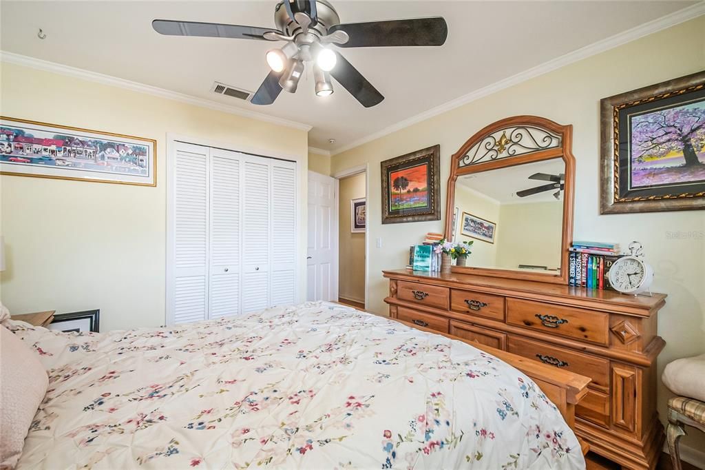 For Sale: $469,995 (4 beds, 2 baths, 1871 Square Feet)