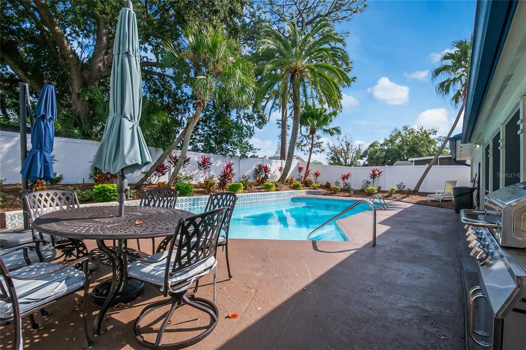 For Sale: $469,995 (4 beds, 2 baths, 1871 Square Feet)