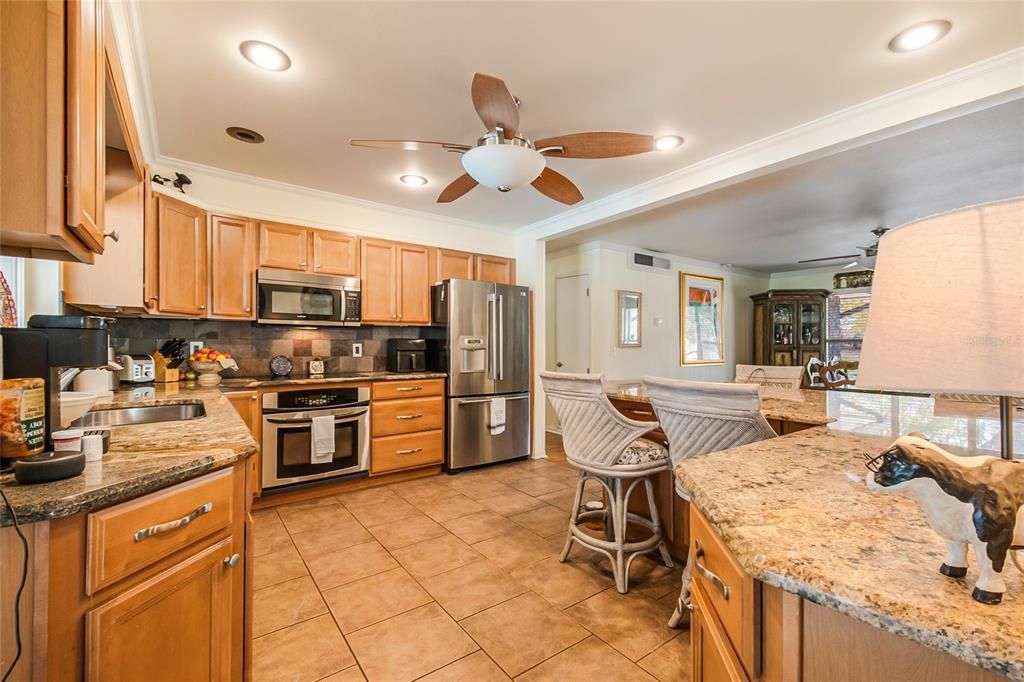 For Sale: $469,995 (4 beds, 2 baths, 1871 Square Feet)